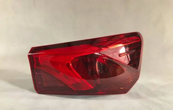 Toyota Avensis T270 Rear/tail lights 81550-05310 8155005310