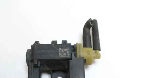 Opel Corsa C Turbo solenoid valve 8K0906627