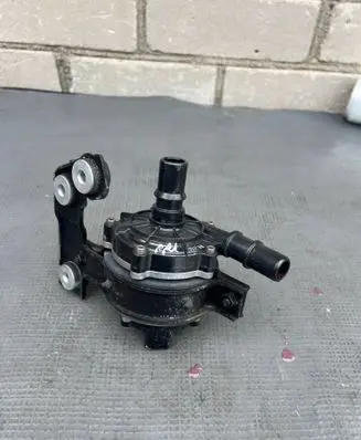 Hyundai Ioniq 5 Electric auxiliary coolant/water pump 369000EKK0