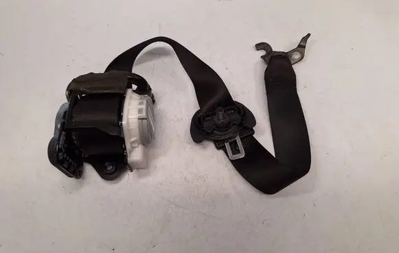 BMW X3 F25 Front seatbelt 7258436 72117258436 72117367250