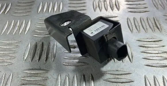 Volvo S80 Airbag deployment crash/impact sensor 8691734 8691736