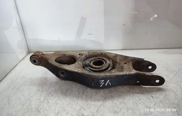 Chrysler 300 - 300C Rear control arm