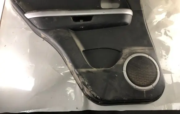 Suzuki Grand Vitara II Rear door card panel trim