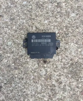 Volkswagen PASSAT B6 Parking PDC control unit/module
