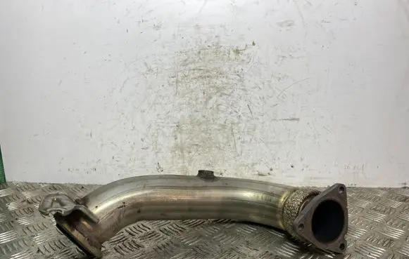 Jeep Grand Cherokee Muffler pipe connector clamp 