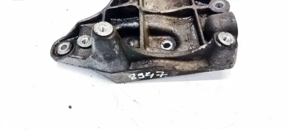 Dodge Journey Engine mounting bracket 04891616aa