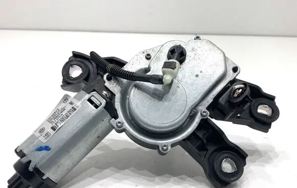 Volkswagen PASSAT B7 Rear window wiper motor 3C9955711A