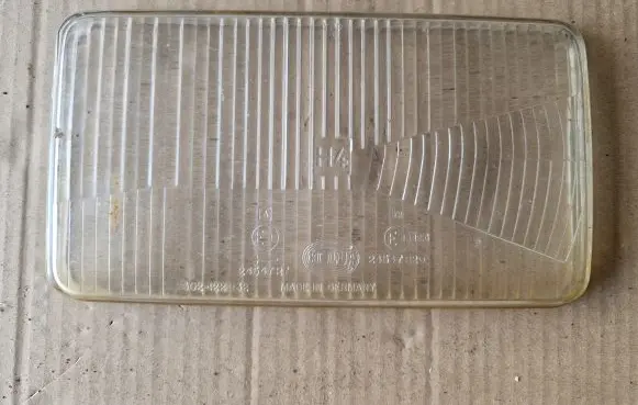 Volkswagen Jetta I Headlight lense 161941044B 161941043B 161941018B