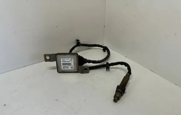 Volkswagen Touareg II Lambda probe sensor 059907807L