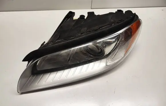 Volvo S80 Headlight/headlamp 31383540