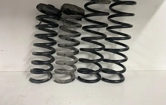 Mercedes-Benz E W211 Front coil spring 78025T408308