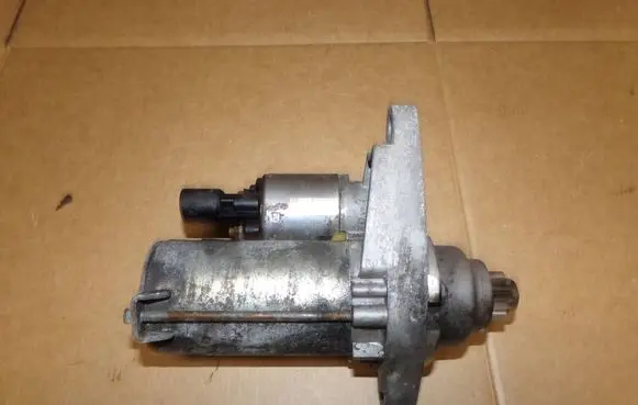 Skoda Octavia Mk2 (1Z) Starter motor 02T911023S