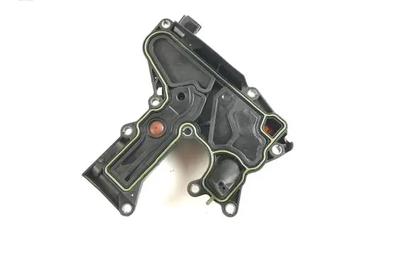 Audi A4 S4 B8 8K Oil breather separator 06H103495J