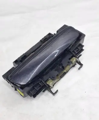 Audi A8 S8 D3 4E Front door exterior handle/bracket 4E0839886 4E0839885M