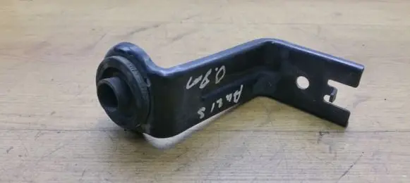 Toyota Auris 150 Radiator mount bracket 165230R010