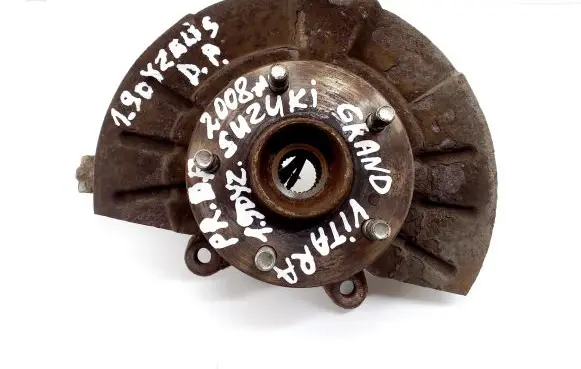 Suzuki Grand Vitara II Front wheel hub