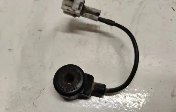 Detonation knock sensor