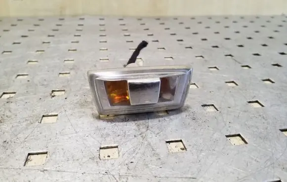Opel Insignia A Front fender indicator light 13252455 13252456