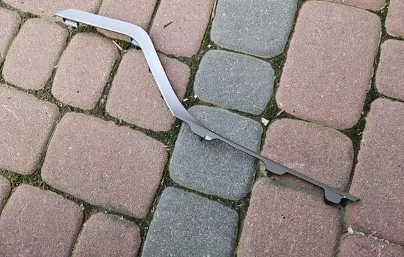 Toyota C-HR I Front door trim bar X1B25