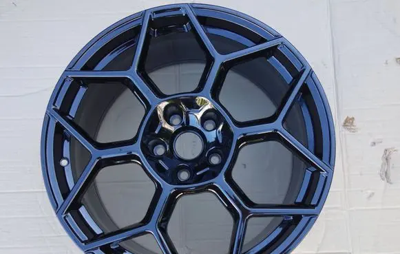 Lamborghini Aventador R20 alloy rim 4LA601017