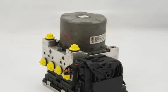 Volkswagen Transporter - Caravelle T5 ABS Pump 7E0614517M 7E0907379P