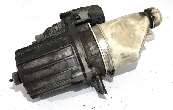 Opel Zafira B Power steering pump 13192897