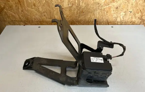 Volvo XC90 Alarm relay 32344783