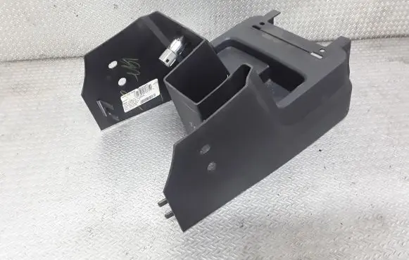 Other center console (tunnel) element