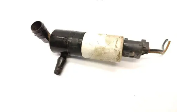 Land Rover Discovery 3 - LR3 Headlight washer pump 