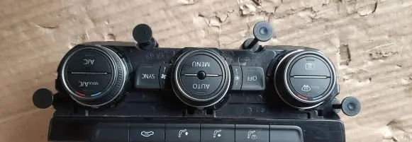 Volkswagen Golf VII Climate control unit 5GE907044R