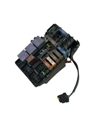Renault Espace - Grand espace IV Fuse module 8200453770 P5GDG9033 G90330902