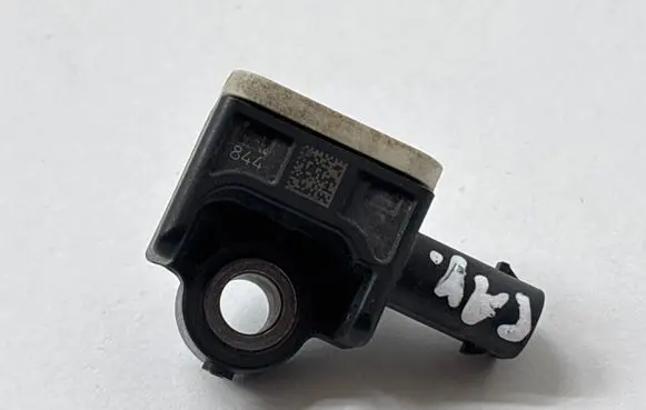 Porsche Cayenne (9Y0 9Y3) Airbag deployment crash/impact sensor 971907651 181009604
