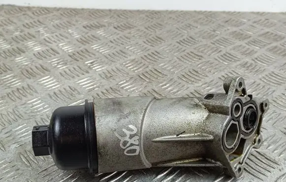 Maserati Levante Oil filter mounting bracket 298937