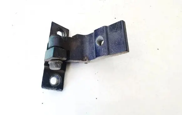 BMW 5 E60 E61 Rear door lower hinge 7068089