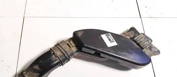Air intake hose/pipe