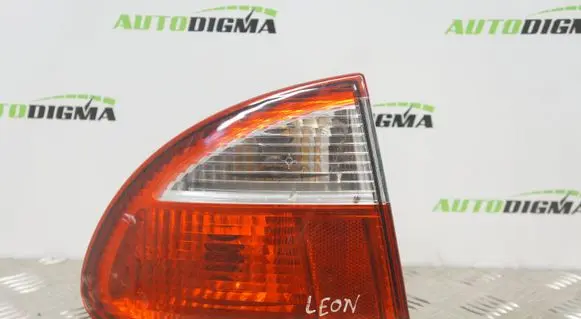 Seat Leon (1M) Rear/tail lights 45208DY2