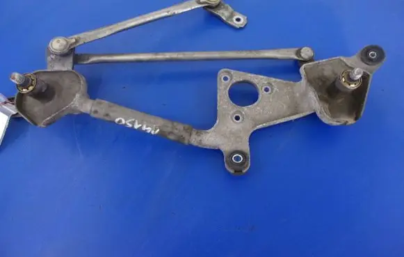 Fiat Sedici Front wiper linkage and motor