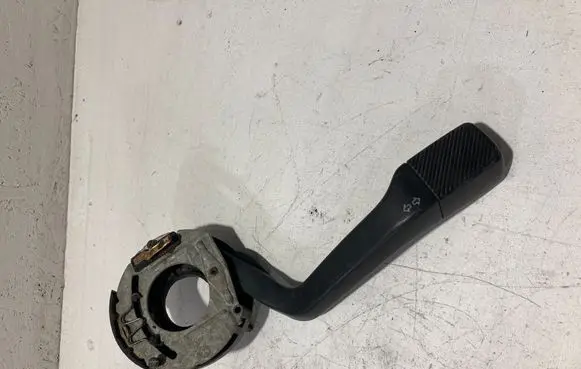 Volkswagen PASSAT B3 Indicator stalk 1780 3MS100