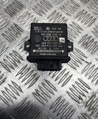 Audi A8 S8 D3 4E Light module LCM 4E0907357 4E0910357 5DF00827813