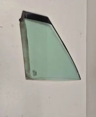 Renault Scenic II - Grand scenic II Front door vent window glass four-door 43R00049 DOT24AS2M25