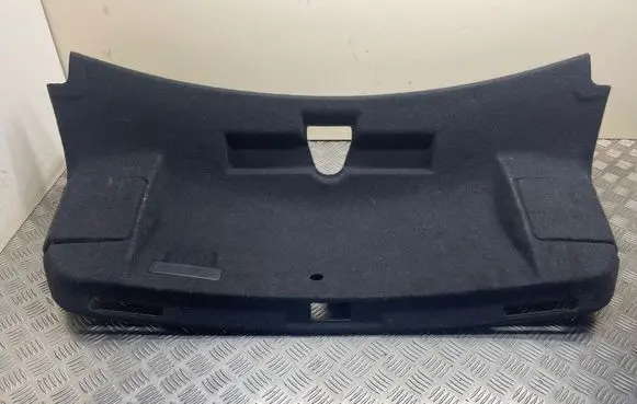 Tailgate trim
