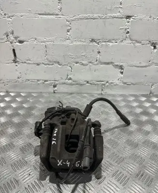 BMW X4 F26 Rear brake caliper 6791018