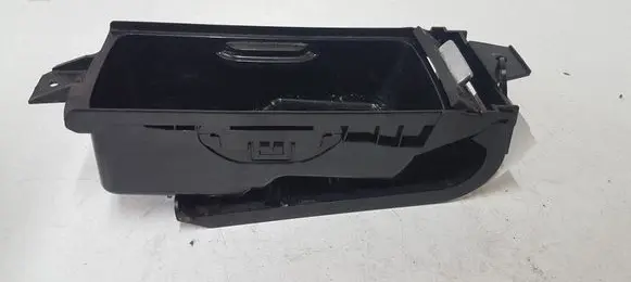 Volkswagen Golf VI Ashtray (front) 1K0862531A