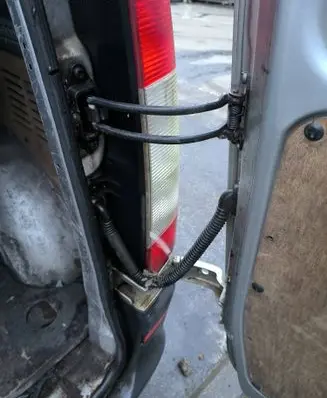 Mercedes-Benz Vito Viano W639 Loading door check strap stopper 