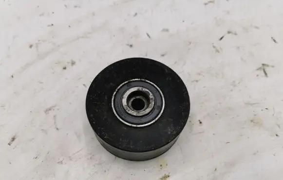 BMW 5 E60 E61 Belt tensioner pulley NOCODE