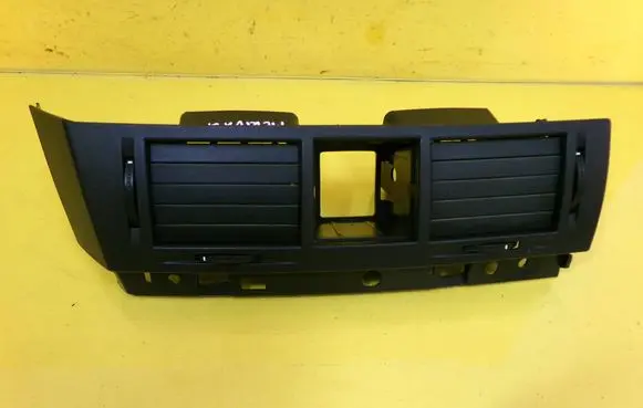 Opel Meriva A Dash center air vent grill 464652911