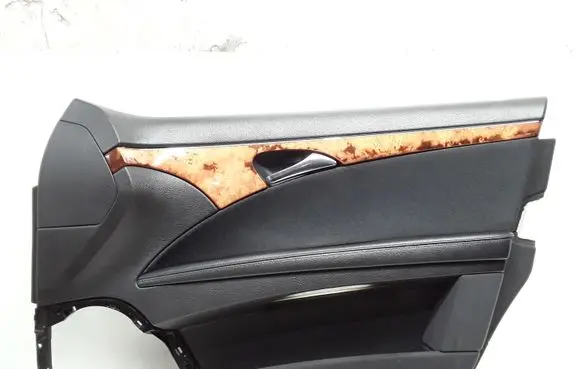 Mercedes-Benz E W211 Front door card panel trim A2117204472