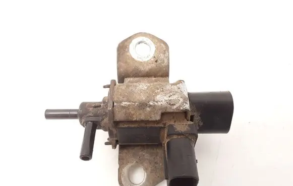 Ford Maverick Vacuum valve 3S4G9J559AB 3S4G9J559 46674