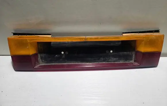 Audi 80 90 B3 Rear light center trim bar blend 12967400 812945695