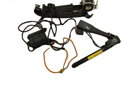 Opel Zafira B Front seatbelt 603941500 13242304